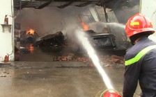 Công ty gỗ rộng 1.000 mét vuông bốc cháy dữ dội