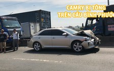 Camry bị tông trên cầu Bình Phước, giao thông ùn tắc nghiêm trọng