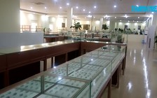 Cửa hàng "lạ" chỉ bán đá mỹ nghệ cho người Trung Quốc, không bán cho người Việt Nam