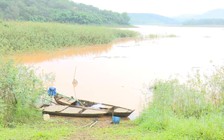 Lật thuyền, nam sinh cứu 2 bạn học bất thành, cả 3 cùng đuối nước