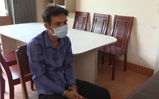 Làm giả chứng minh nhân dân, theo đoàn lô tô để trốn truy nã nhưng cũng không thoát