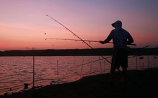 Bí quyết săn cá thác lác đêm ở hồ Đá Bàng