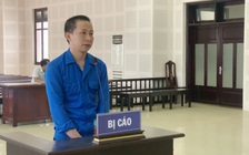 Chỉ vì mâu thuẫn chuyện để xe trong dãy trọ, đâm bạn trọ thấu ngực