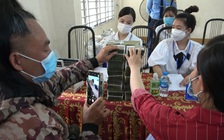 Con trai đưa mẹ già đi nhận tiền tỉ đền bù từ dự án sân bay Long Thành