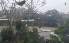 Bão số 9: Gió rít mạnh liên hồi ở thành phố Tam Kỳ (Quảng Nam)