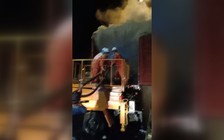 Đang lưu thông, xe đầu kéo bốc cháy ngay trước cửa hầm Hải Vân