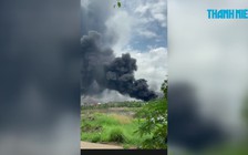 Cao tốc TP.HCM - Trung Lương tê liệt vì cháy xe chở nhớt