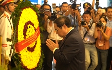 Thủ tướng Phạm Minh Chính viếng cố Thủ tướng Võ Văn Kiệt