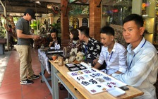 Hàng ngàn lượt khách tham quan tuần lễ đá quý