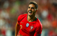 Vắng Ronaldo, Bồ Đào Nha vẫn dễ dàng đánh bại Ý nhờ Andre Silva