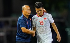 SEA Games: HLV Park nói lí do Bùi Tiến Dũng không ra sân và chấn thương của Quang Hải