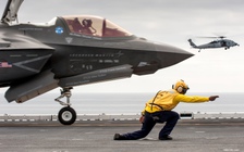 Mỹ chi 5,6 tỉ USD sắm chiến đấu cơ tàng hình F-35 trong năm 2017