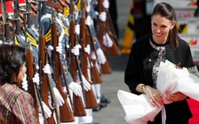 Nữ thủ tướng New Zealand 'bảo vệ' Tổng thống Trump