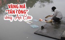 Vàng mã dày đặc “tấn công” sông An Cựu ở Huế