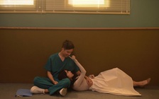 LyLy và Anh Tú gây xúc động với chuyện tình yêu của bác sĩ thời chống dịch Covid-19