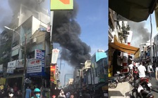Chạy tán loạn vì cháy nhà trong hẻm siêu nhỏ ở trung tâm Sài Gòn