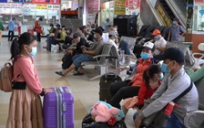 Nỗi lòng người từ Sài Gòn về quê ăn tết giữa đại dịch Covid-19