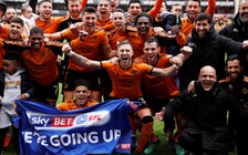 “Bầy sói” chính thức gia nhập Ngoại hạng Anh 2018-2019