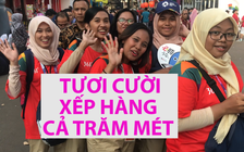 Tươi cười xếp hàng dài trăm mét để mua linh vật ASIAD 2018