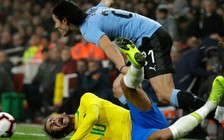 Về đội tuyển, Neymar và Cavani lại càng căng thẳng với nhau
