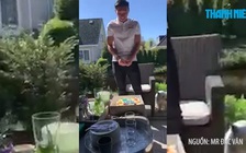 Văn Hậu hạnh phúc bên bánh sinh nhật, nói tiếng Anh với người Hà Lan