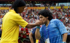 Ronaldinho, Maradona, Campbell, Figo, Casemiro và lời nói dối định mệnh