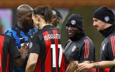 Xem kĩ màn gây chiến của Ibra khiến Lukaku nổi đóa đòi tẩn luôn đồng đội cũ