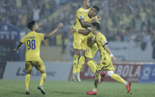 Highlights Nam Định 3-2 TP.HCM: Rượt đuổi tỷ số quá hấp dẫn!