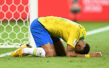 Neymar bỏ ngoài tai mọi chỉ trích để hướng tới thành công