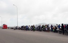 Một nam thanh niên nhảy cầu Thị Nại