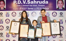 Tuổi trẻ tài cao: mới 8 tuổi phá hai kỷ lục Guinness thế giới