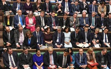 Virus corona 'cắn' nhiều lãnh đạo chính phủ Anh trong dịch Covid-19