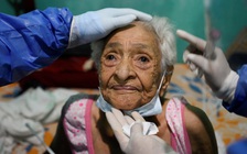 Mỹ vượt mốc 60.000 ca tử vong, Covid-19 sắp làm nhiều người chết hơn cúm mùa