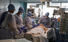 Điều trị Covid-19: vì sao thở máy không còn được bác sĩ Pháp ưu tiên?