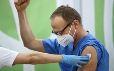 Chiến dịch tiêm vắc xin Covid-19 quy mô lớn bắt đầu ở châu Âu