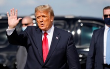 Trước khi rời chức vụ, ông Trump hủy lệnh cấm quan chức vận động hành lang