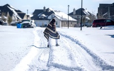 Giá rét bất thường, hơn 20 người chết, hàng triệu người mất điện tại Mỹ