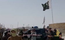 Taliban nói đã giành quyền kiểm soát biên giới Afghanistan-Pakistan, 'ân xá' lính chính phủ