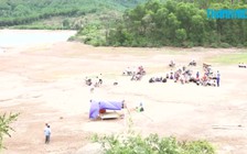 Chụp ảnh ở hồ thủy lợi, chị em ruột bị đuối nước thương tâm