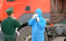 Ngăn Covid-19 như thế nào đối với hàng trăm container chở hàng qua cửa khẩu Móng Cái mỗi ngày?