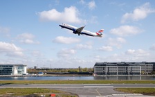 Sân bay không có đài kiểm soát không lưu đầu tiên trên thế giới