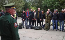 Vùng Nga sa thải ủy viên quân sự, trả lại một nửa số người nhập ngũ vì không đủ điều kiện