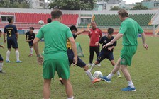 McManaman và cựu ngôi sao nước Anh chơi bóng tại TP.HCM