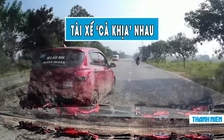 ‘Nóng mắt’ 2 tài xế ô tô lái ẩu, cà khịa nhau trên đường như phim hành động