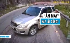 Ô tô mất lái ‘drift’ như phim, dân mạng tranh cãi lái cứng hay may mắn?