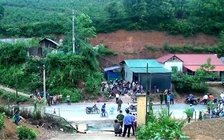 3 học sinh tiểu học Lào Cai tử nạn do cổng trường đổ