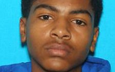 Một sinh viên Mỹ bị tình nghi bắn chết cha mẹ tại trường