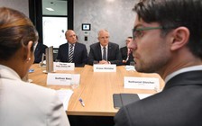 Úc dọa bỏ tù lãnh đạo công ty mạng xã hội vì tài liệu cực đoan