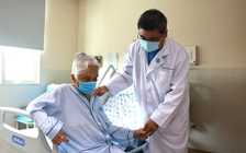 Thay khớp háng và khớp gối cho bệnh nhân lớn tuổi nhất Việt Nam