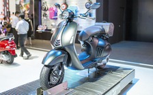 Soi Vespa 946 Emporio Armani: Xe ga 405 triệu đồng tại Việt Nam